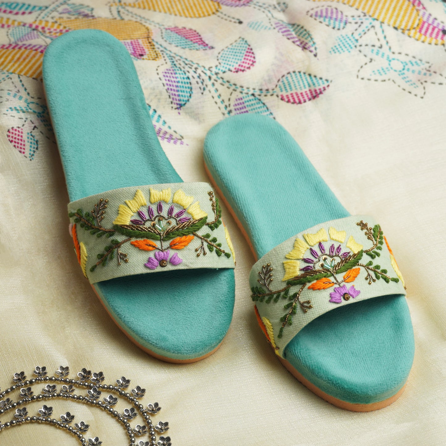 Flora Fiesta Slider