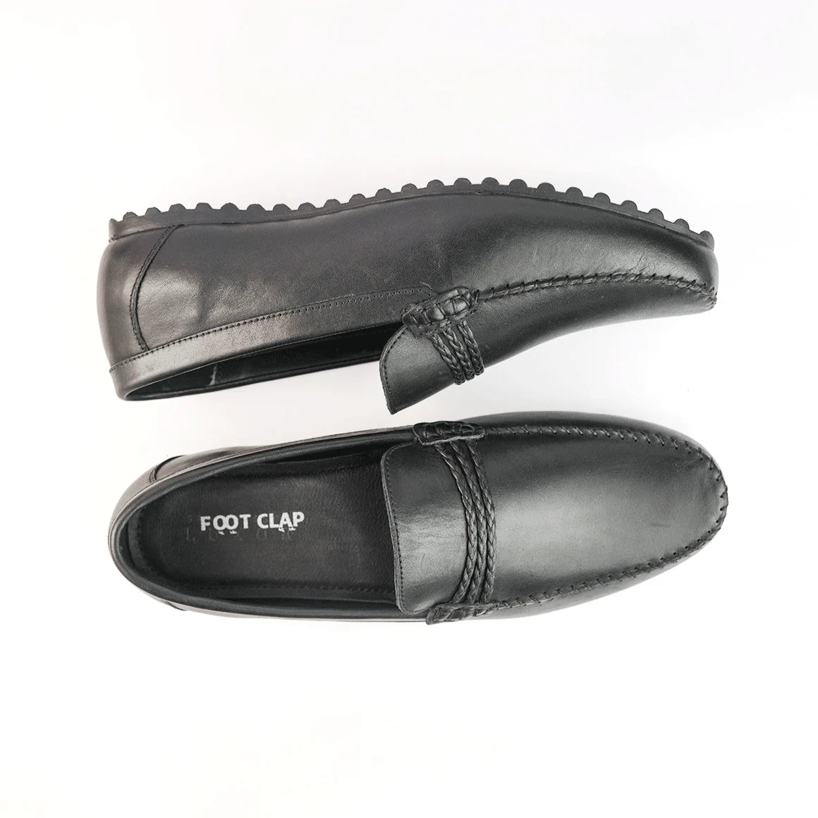 Men Black Solid Loafers