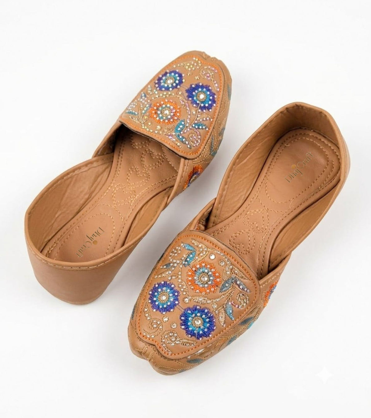 Tan embroidered Jutti