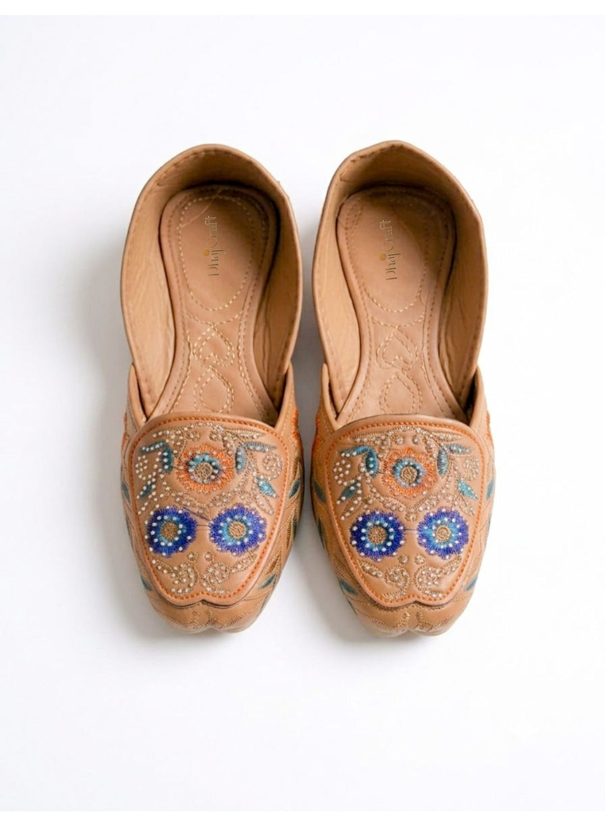 Tan embroidered Jutti