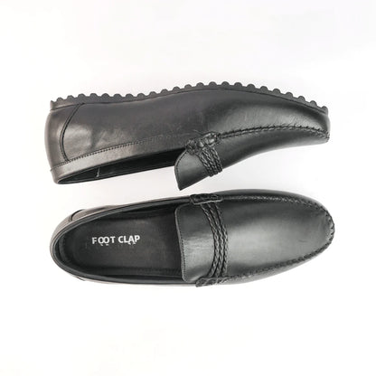 Men Black Solid Loafers