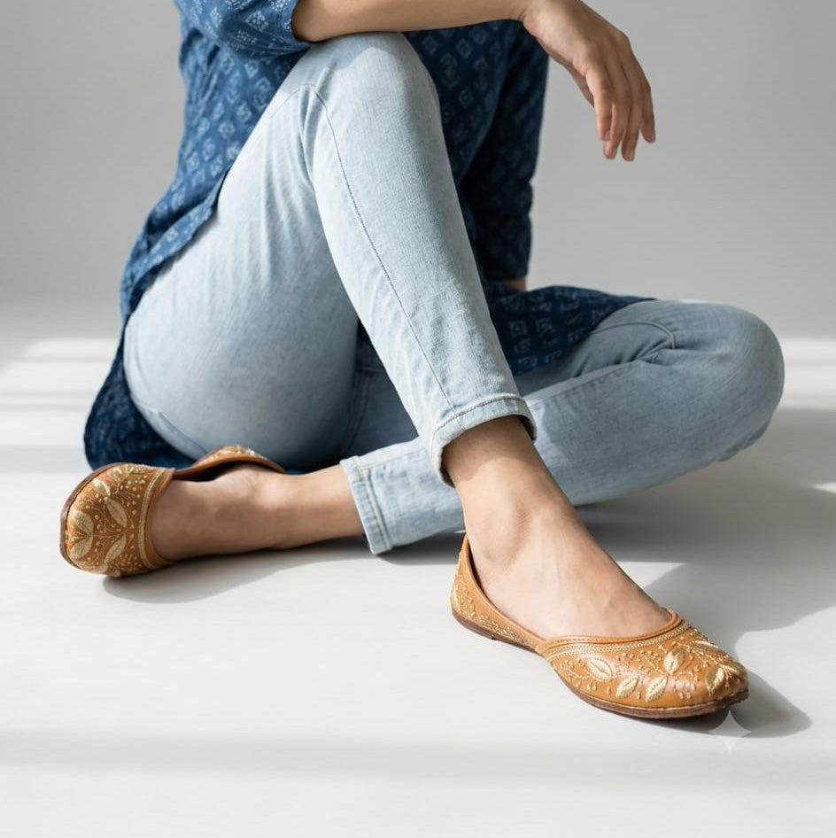 Brown Embroidered Casual jutti