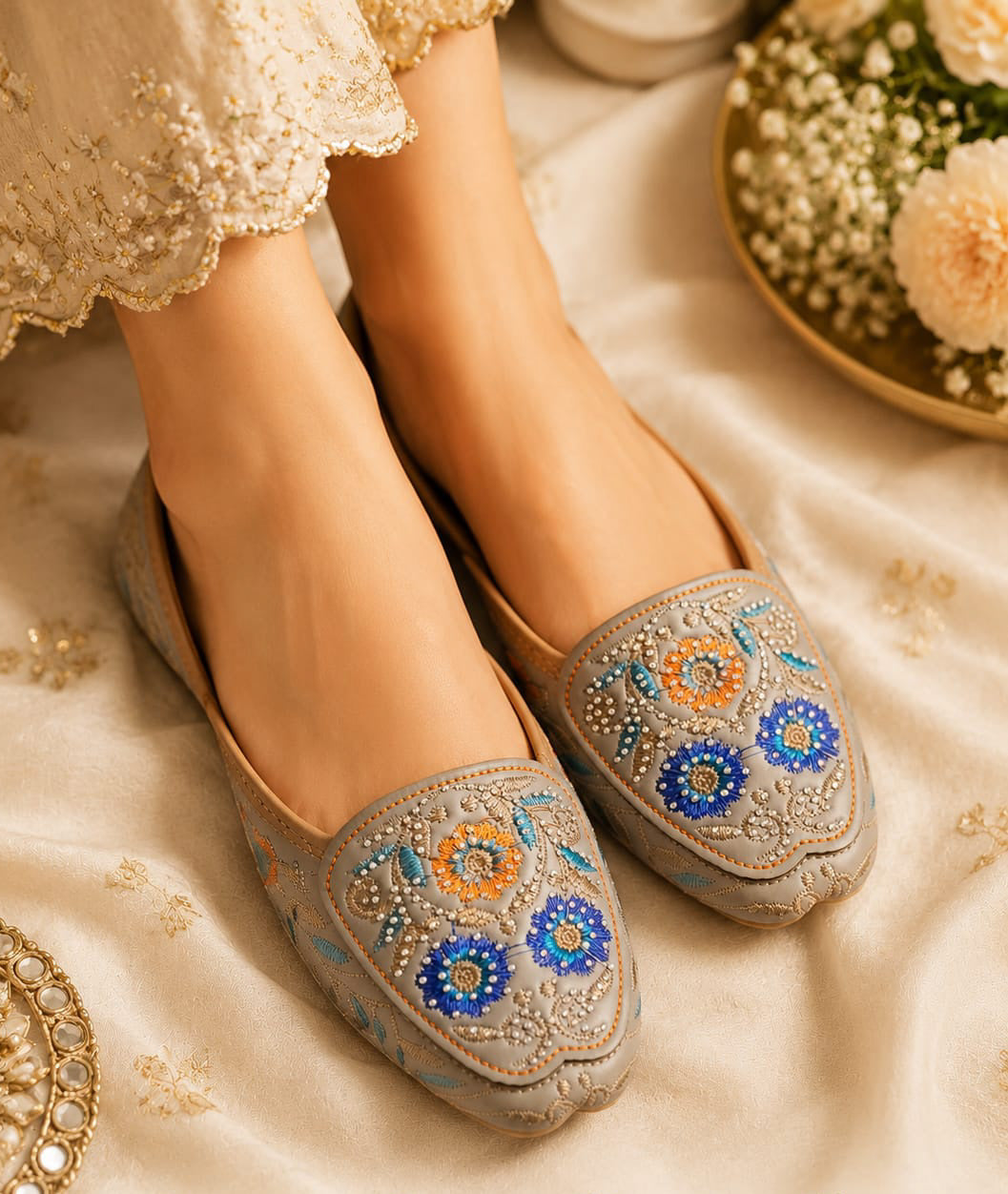 Grey Embroidered Jutti
