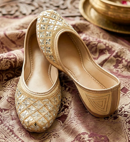 Mirror Jutti